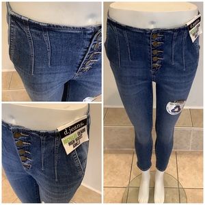 High Waisted Ankle Jeans